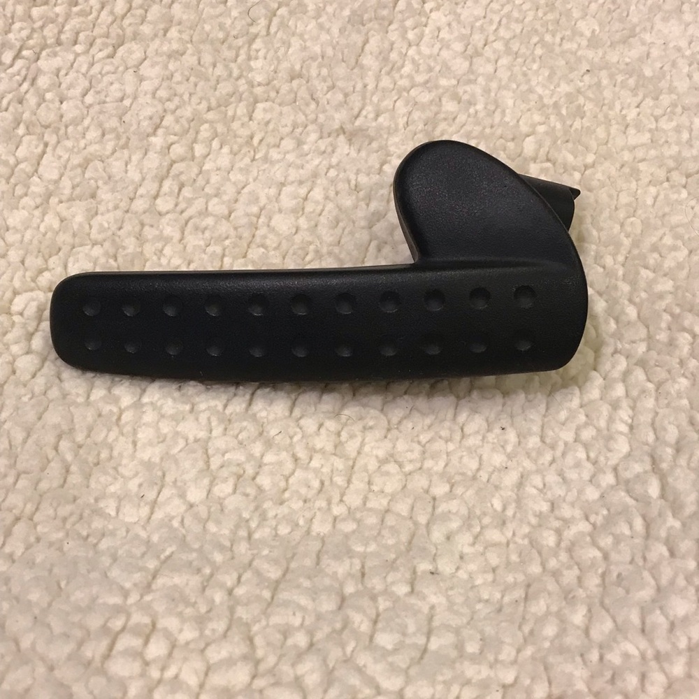 Dodge Ram 1500 Front LH Left Door Handle OEM P/N 127AB32743H for 2002 - 2010